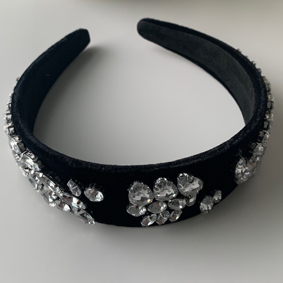 Accessories - Brand new black and silver hair tiara